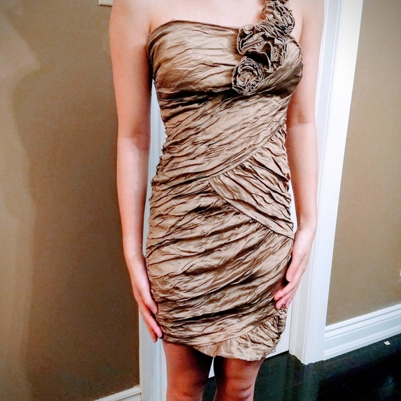 BCBGMaxAzria cocktail dress - Picture 2 of 6